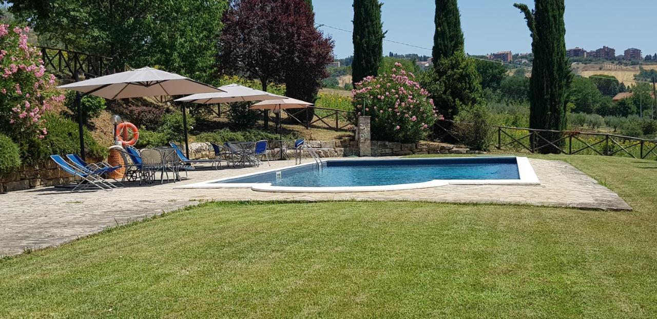 Case In Campagna Con Piscina A โตดี ภายนอก รูปภาพ