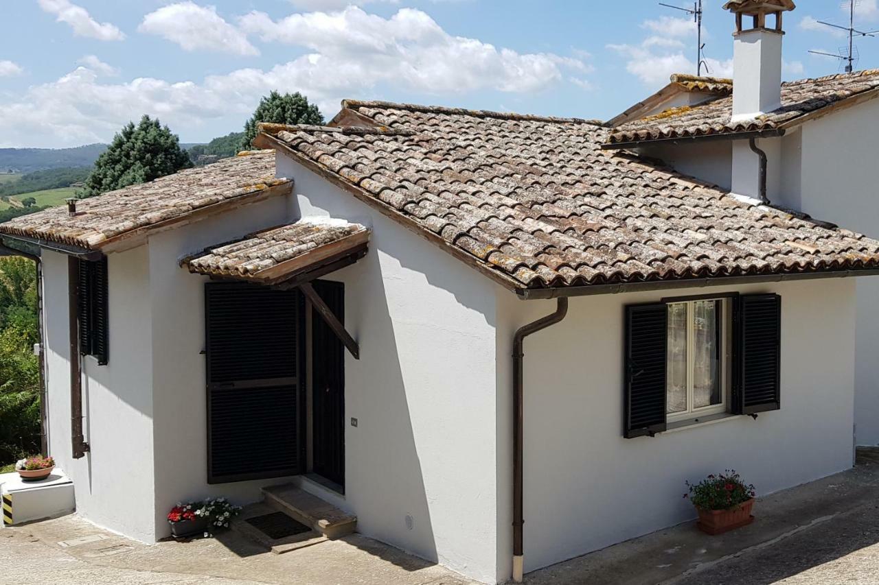 Case In Campagna Con Piscina A โตดี ภายนอก รูปภาพ