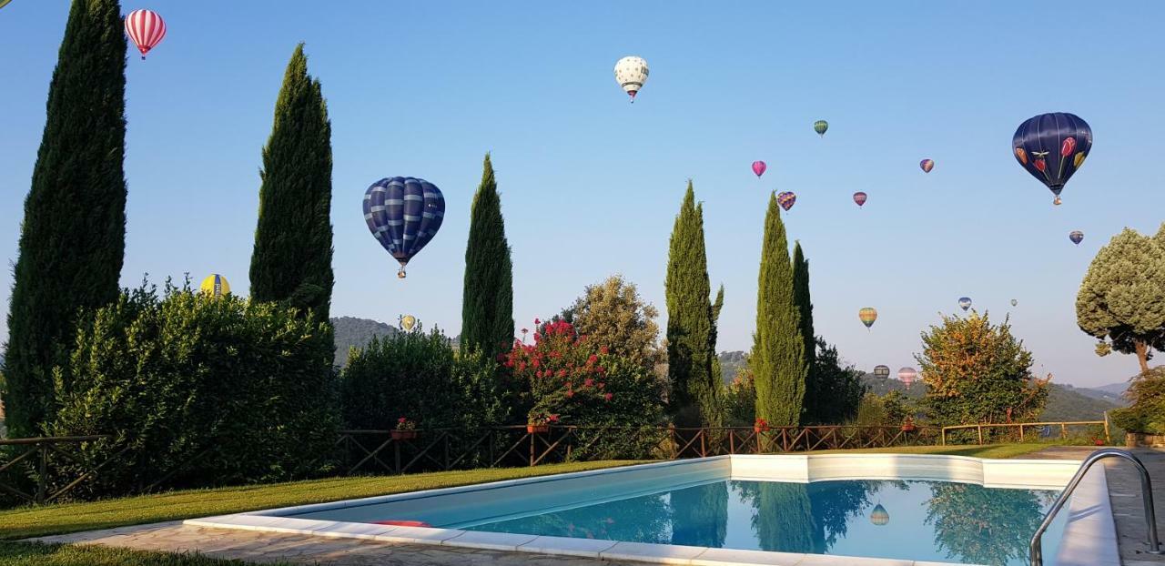 Case In Campagna Con Piscina A โตดี ภายนอก รูปภาพ